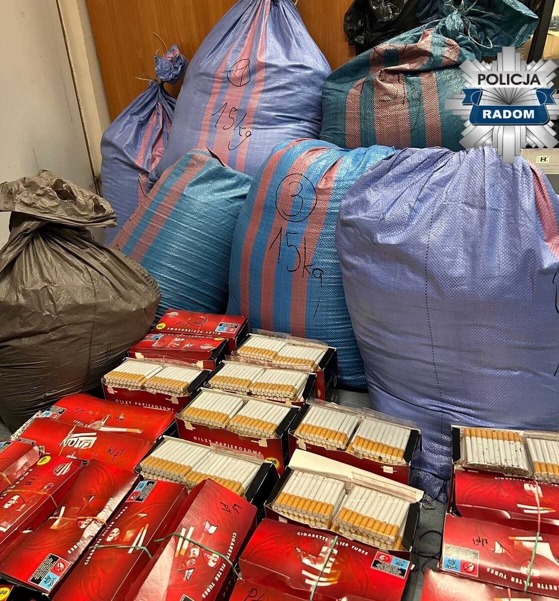 Policjanci zabezpieczyli krajankę tytoniową i papierosy w Radomiu - Paragraf