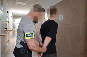 Oszust podszywał się pod policjanta i wyłudził 71 tys zł - Paragraf