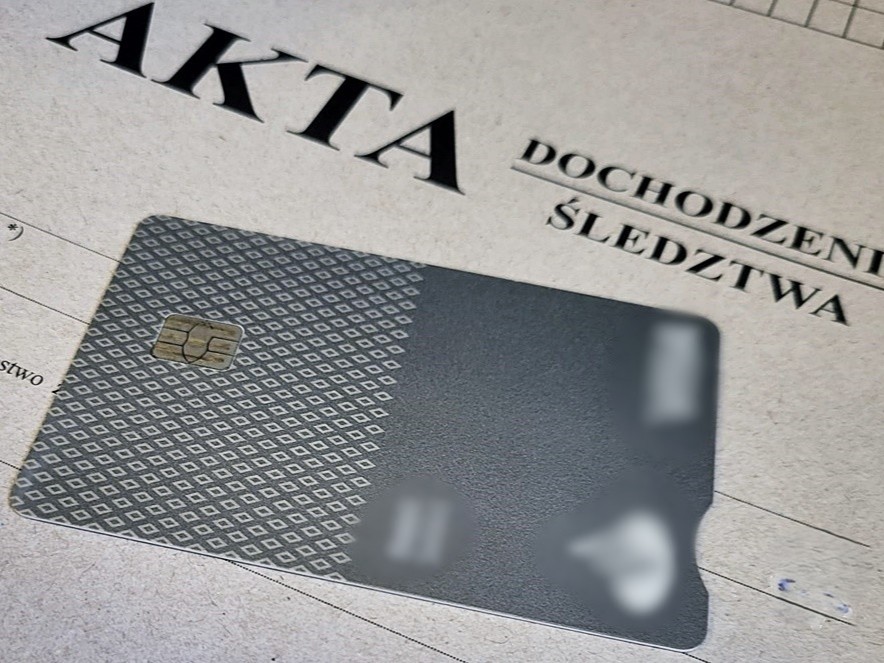 Policja Bielsko-Biała: Mężczyzna próbował zapłacić cudzą kartą z ciekawości - Paragraf