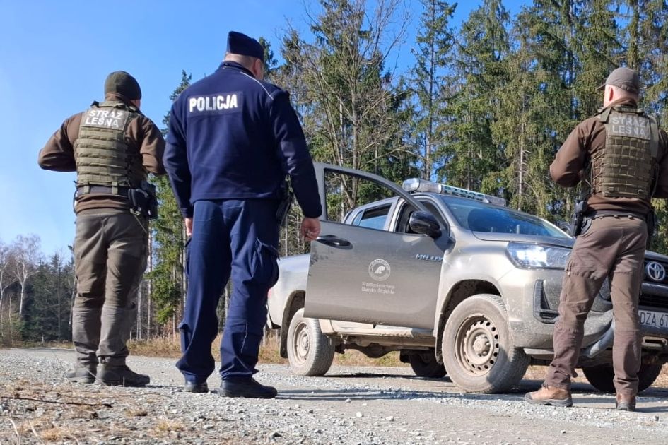 Policja Kłodzko: Wspólne patrole chronią lasy przed kłusownikami - Dolnośląskie