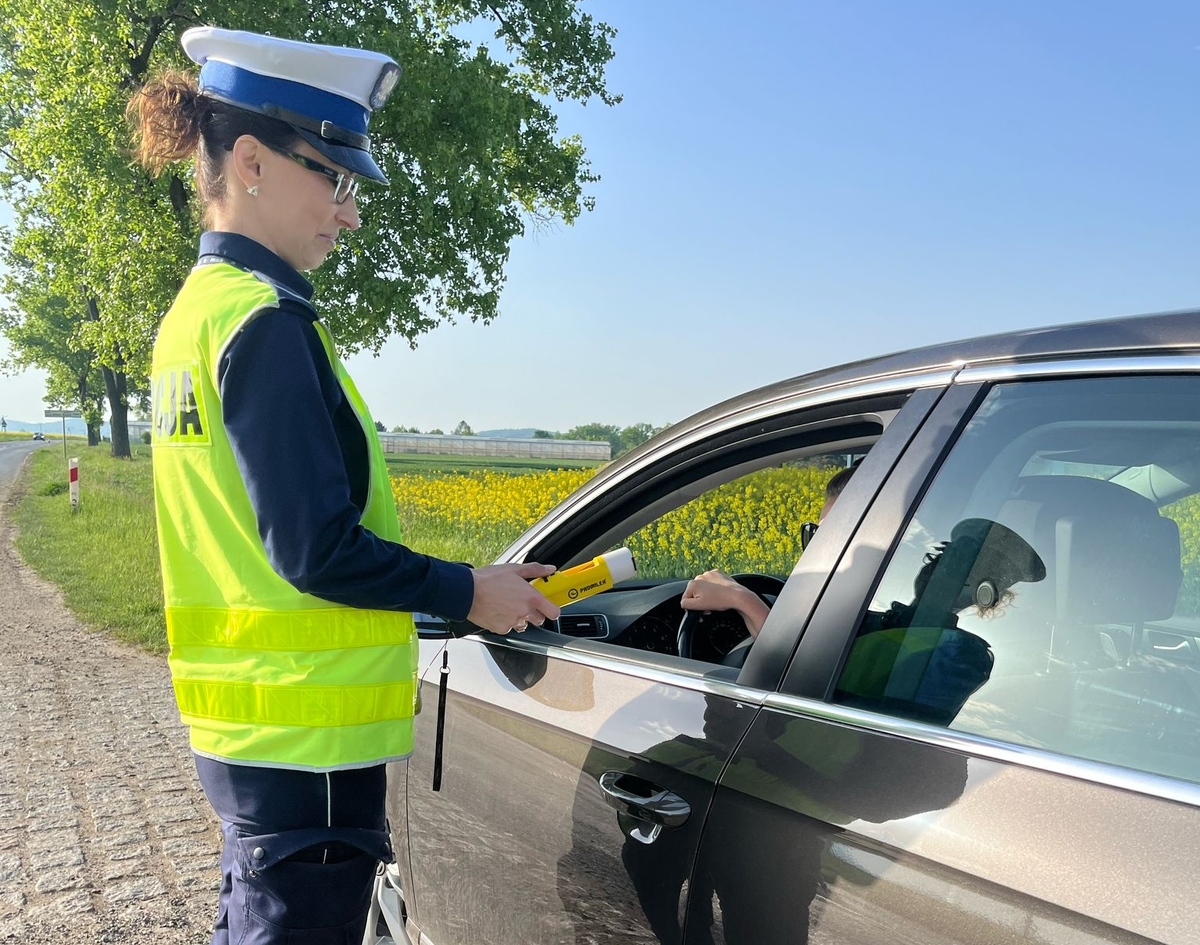 Policja Wrocław zatrzymała 36 nietrzeźwych kierowców podczas akcji „Alkohol i Narkotyki” - Paragraf
