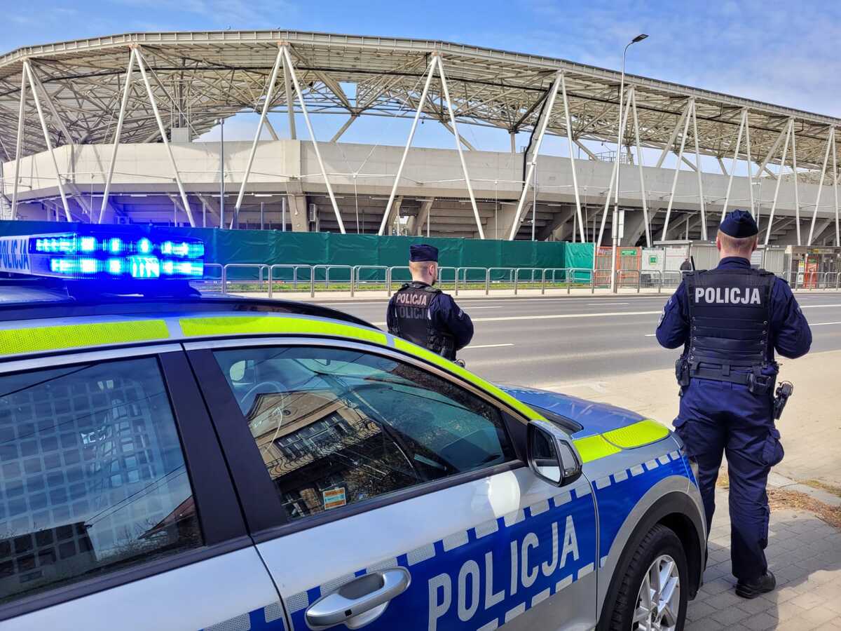 Policja zabezpiecza derby: BTS Rekord vs Podbeskidzie w Bielsku-Białej - Paragraf