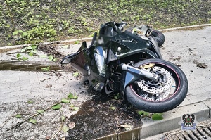 Wypadek motocyklisty w Wałbrzychu – apel policji o bezpieczeństwo - Paragraf