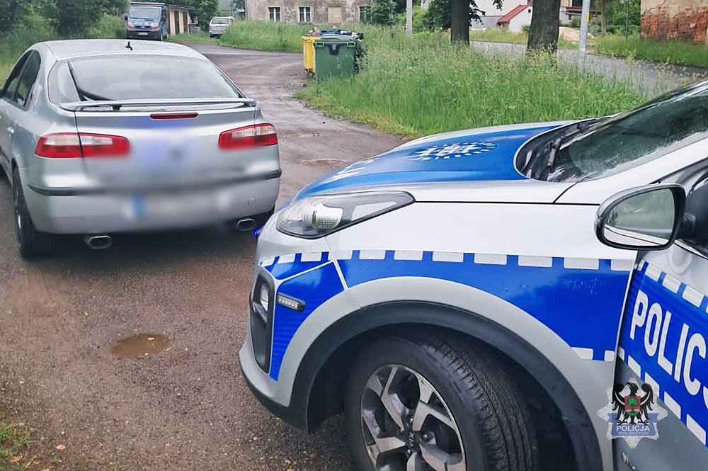48-latek bez prawa jazdy zatrzymany w Wałbrzychu - Akcje Służb