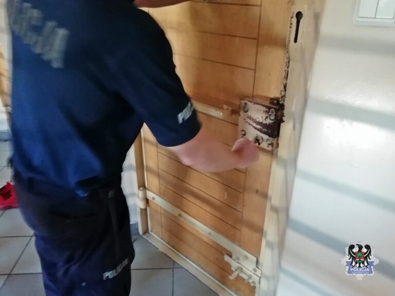 19-latek zaatakował strażników miejskich w Wałbrzychu - Akcje Służb