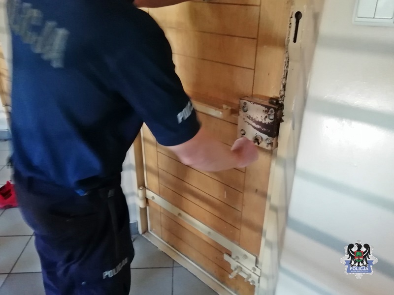 19-latek zaatakował strażników miejskich w Wałbrzychu - Akcje Służb
