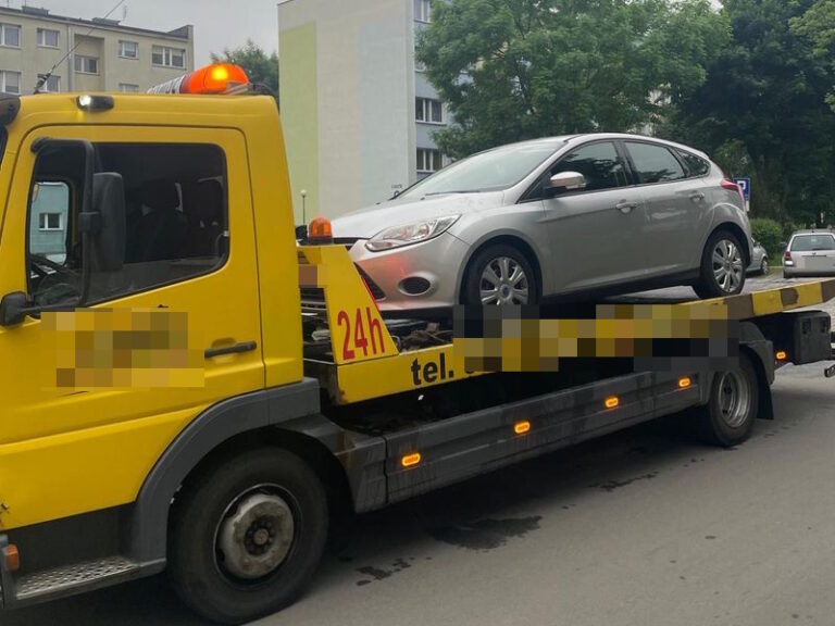 Nietrzeźwy kierowca uciekał przed policją w Dzierżoniowie - Drogówka