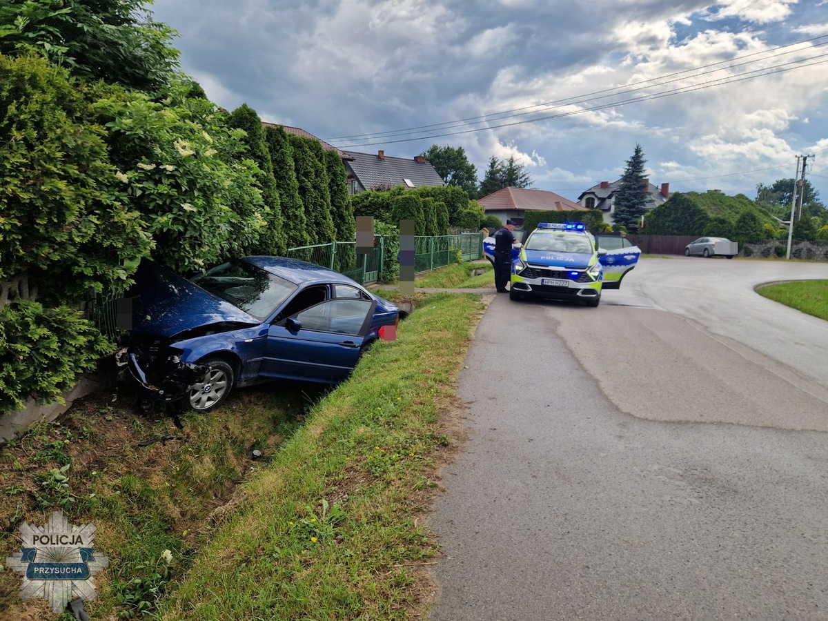 Policjant po służbie pomógł uczestnikom wypadku w Sokolnikach Suchych - Wypadki i Kolizje