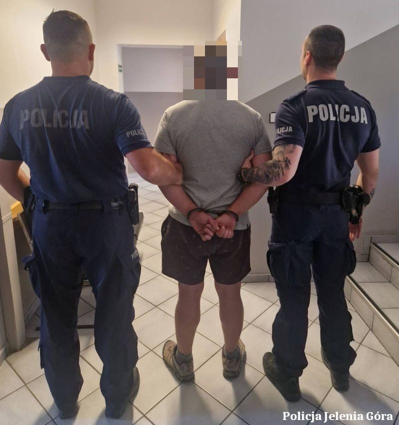 Ukradł torebkę w Szklarskiej Porębie. Grozi mu 5 lat więzienia - Drogówka