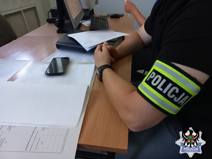 20-latek ukradł torebki i klapki. Grozi mu 5 lat więzienia - Drogówka