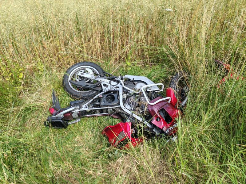 Motocyklista nie ustąpił pierwszeństwa. Kobieta w szpitalu - Wypadki i Kolizje