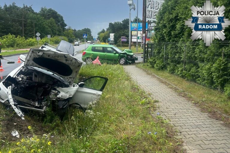 Zderzyły się BMW i Skoda w Mleczkowie – cztery ranne - Wypadki i Kolizje