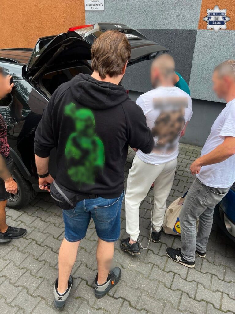 Zatrzymano poszukiwanego czterema listami gończymi w Bytomiu - Drogówka