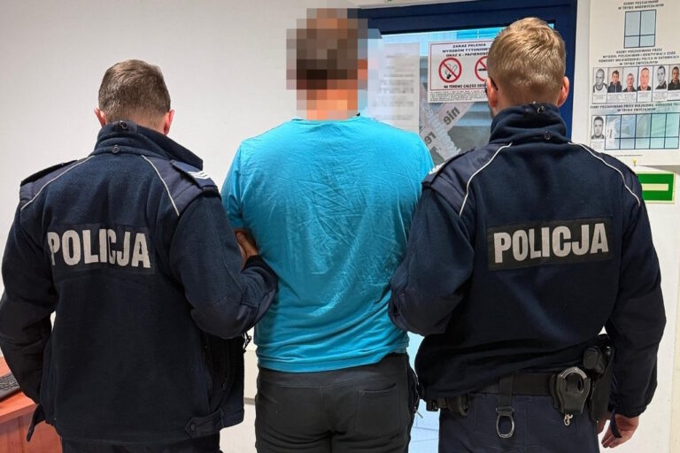Ukradł bransoletę za 100 tys. zł na lotnisku w Pyrzowicach - Kradzieże