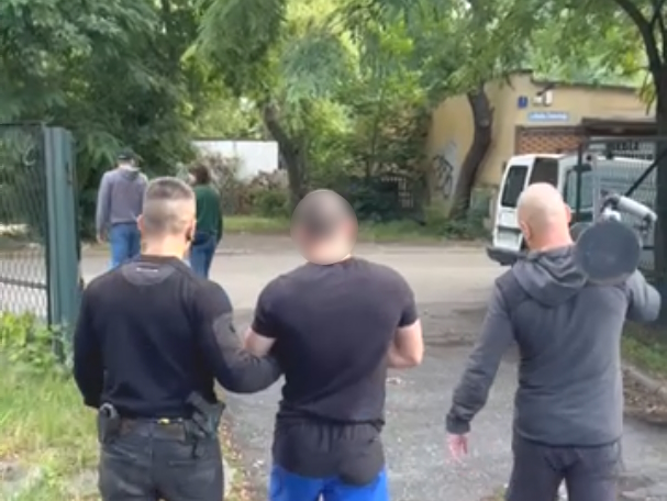 Zatrzymano w Szopienicach 25-latka uciekającego przed wymiarem - Akcje Służb