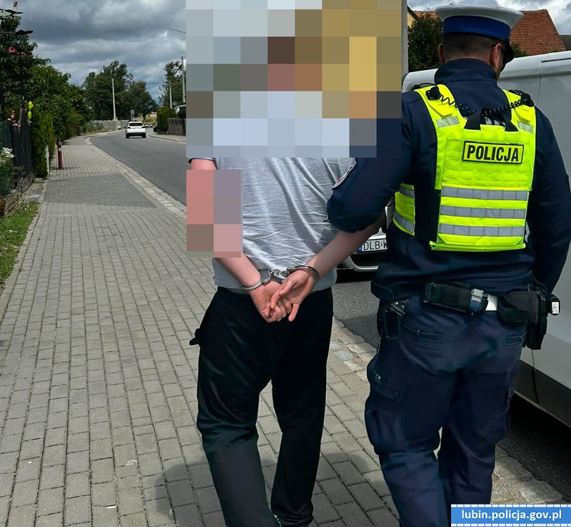Zawrócił przed policją – prowadził pod wpływem narkotyków - Drogówka