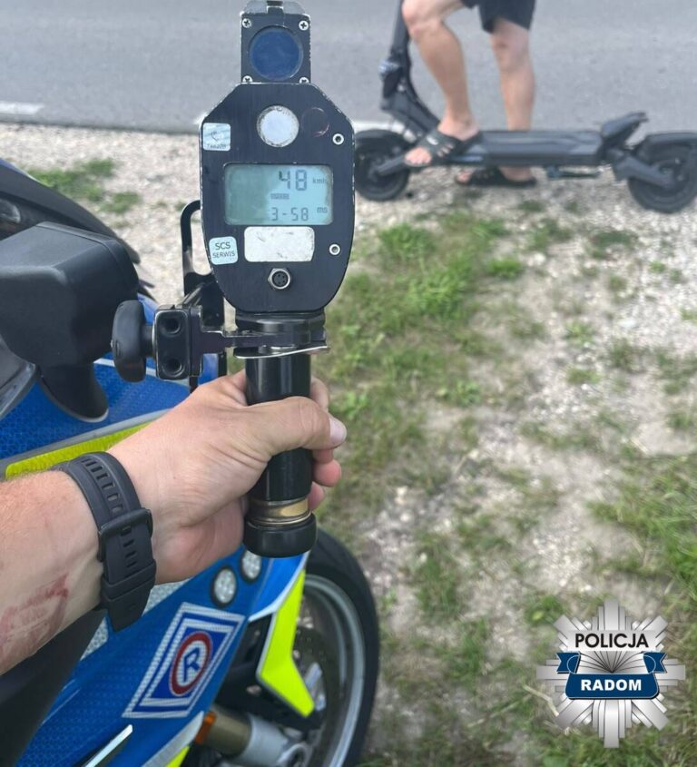 Policja w Radomiu ukarała 42-latka za 48 km/h na hulajnodze - Drogówka