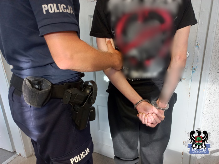 Policja w Wałbrzychu zatrzymała 3 osoby z narkotykami - Kryminalne