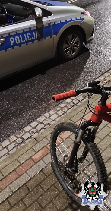 Policja w Wałbrzychu zatrzymała rowerzystę i hulajnogowca - Drogówka