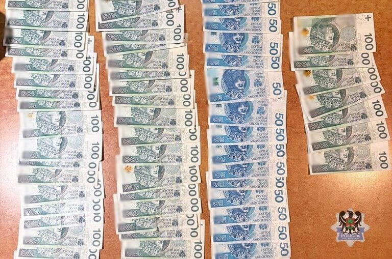 Policja Wałbrzych zabezpieczyła 7 automatów i zatrzymała 6 osób - Drogówka