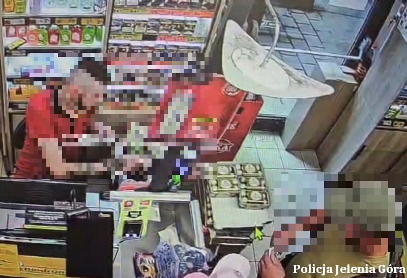 Zabrał portfel z kasy. 32-latek odpowie przed sądem - Kradzieże