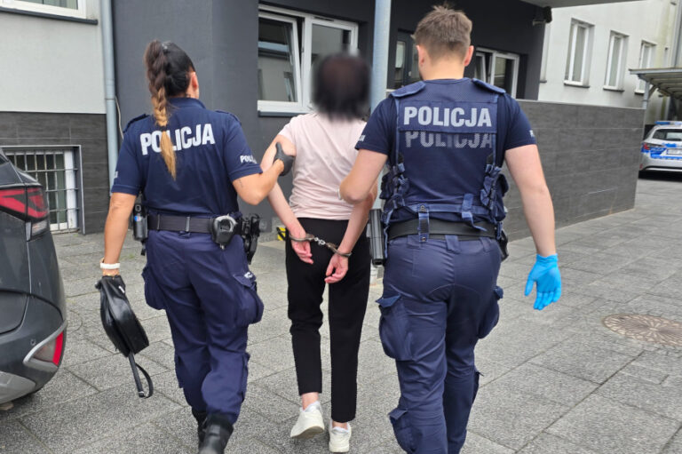 Uderzyła pracownicę MOPS‑u – 48‑latka objęta dozorem - Drogówka