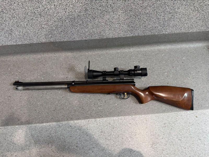 Policja Zgorzelec zatrzymała 56-latka z konopiami i bronią - Kryminalne