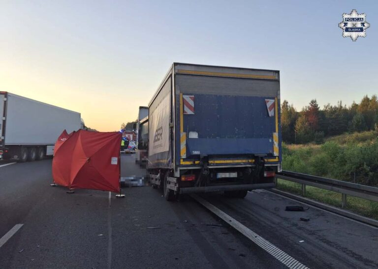 Zderzenie dwóch ciężarówek na A4 w Katowicach – zginął kierowca - Wypadki i Kolizje