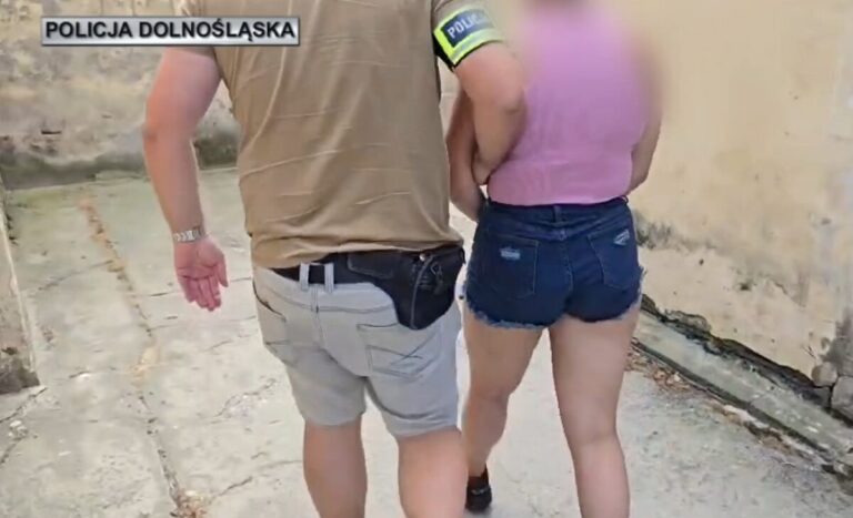 Zatrzymała 27-latkę – seniorzy stracili 290 tys. zł - Drogówka