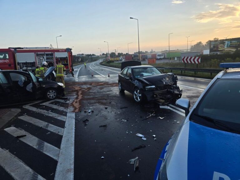 Mercedes nie ustąpił – cztery kobiety w szpitalu - Wypadki i Kolizje