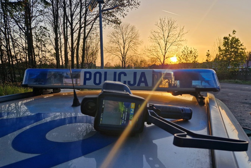 Złapał 183 km/h – 2500 zł mandatu i 3‑miesięczny zakaz jazdy - Drogówka