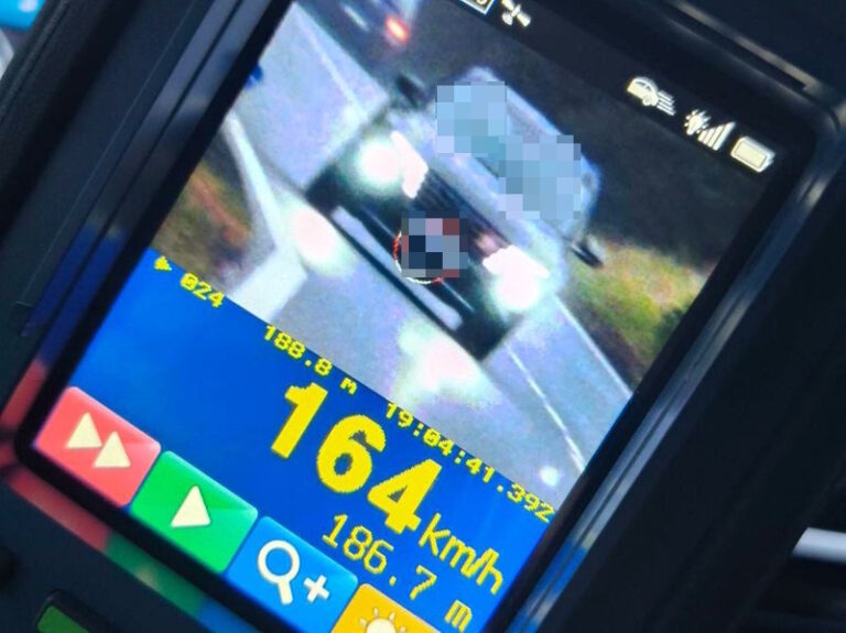 Prawo jazdy zatrzymane za 50+ km/h w Dzierżoniowie - Drogówka