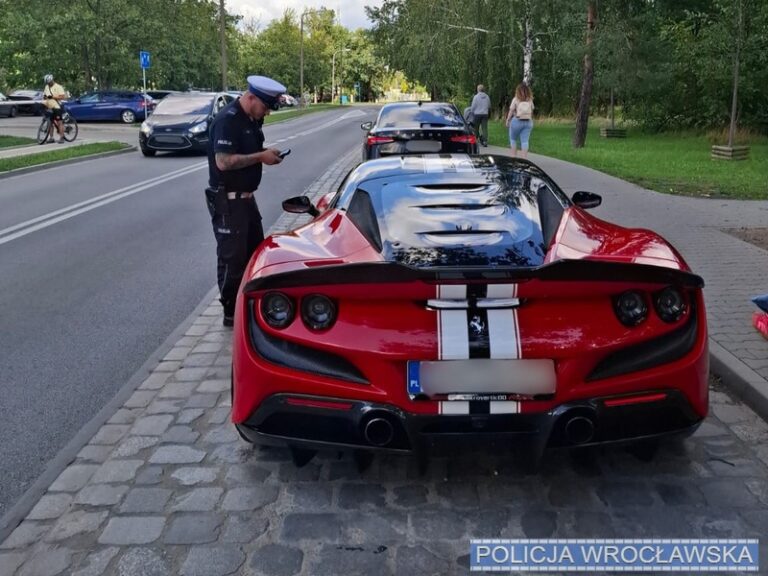 Policja we Wrocławiu ukarała 45 kierowców - Drogówka