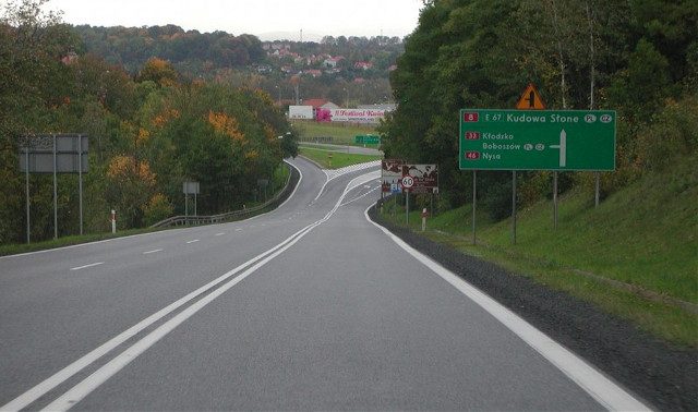 Kierowca pędził 144 km/h na DK8 – dostał mandat i 13 punktów - Drogówka