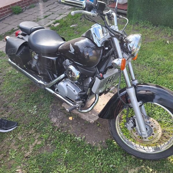 Policja odzyskała skradzioną Hondę w Dzierżoniowie - Drogówka