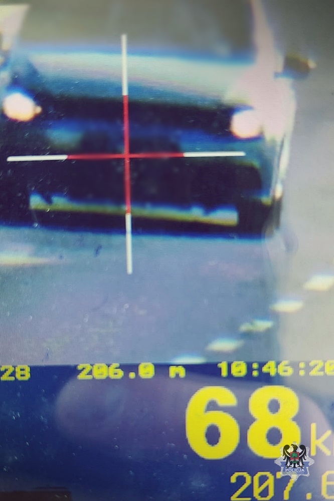 Zatrzymał 59-latek z cofniętymi uprawnieniami za 18 km/h - Drogówka