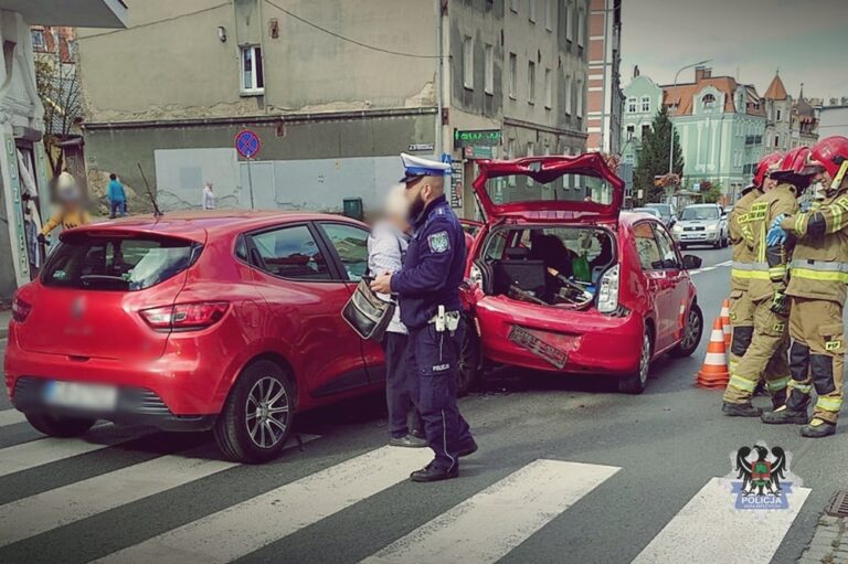 Mandat i 10 punktów za brak odległości na Białym Kamieniu - Wypadki i Kolizje