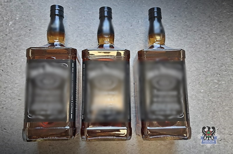 Ukradł whisky, zagroził ochronie i został zatrzymany - Kradzieże